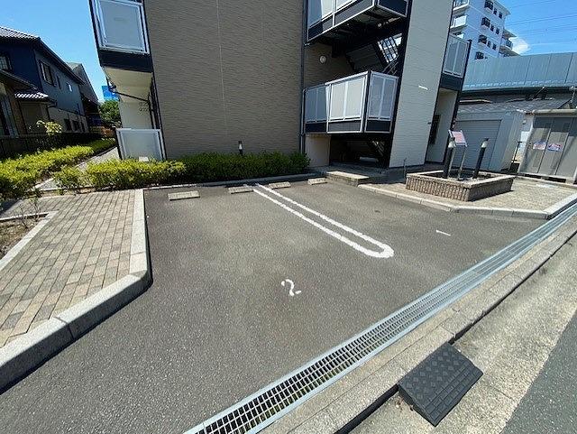 プロスパ(36801)の外観・駐車場イメージ1枚目