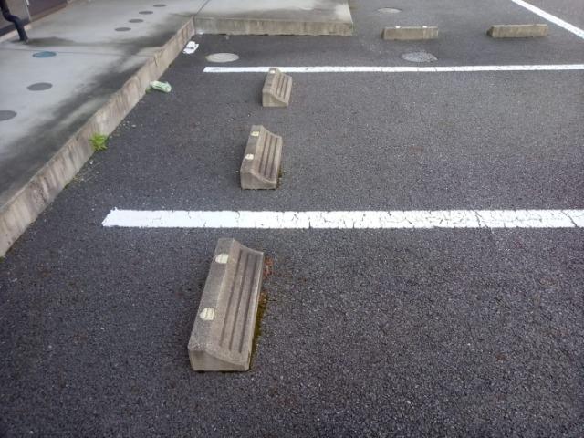 バローネⅡ(36559)の外観・駐車場イメージ1枚目