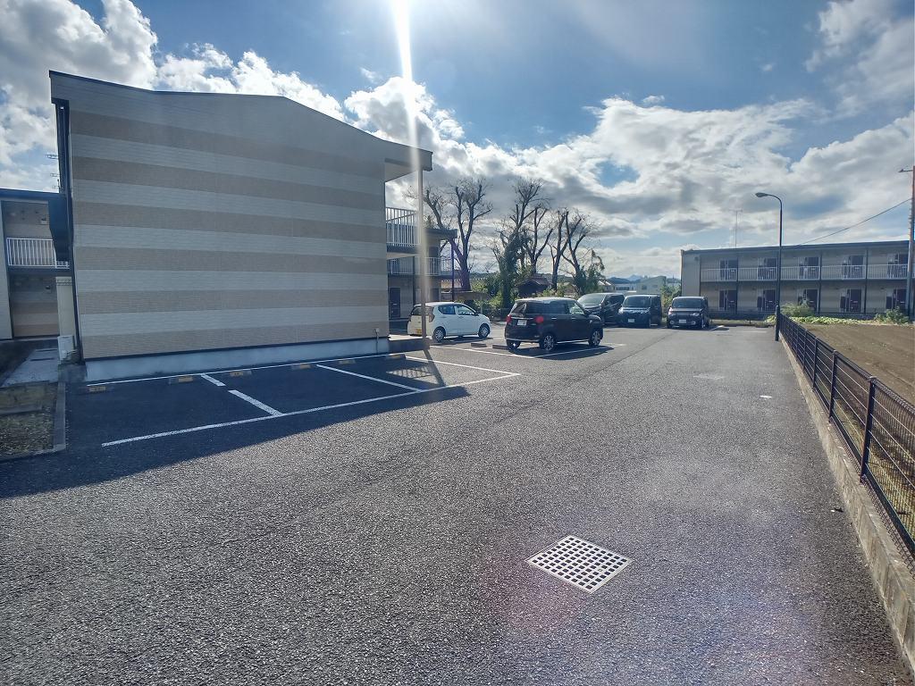 シンメイハイツ1(31381)の外観・駐車場イメージ1枚目