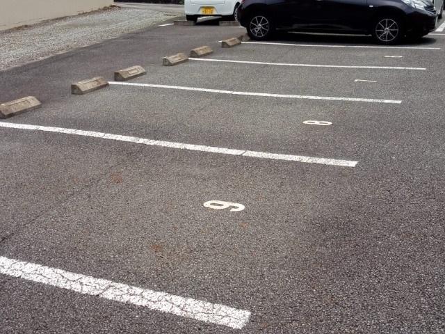 ガリバー王国Ⅱ(38821)の外観・駐車場イメージ1枚目