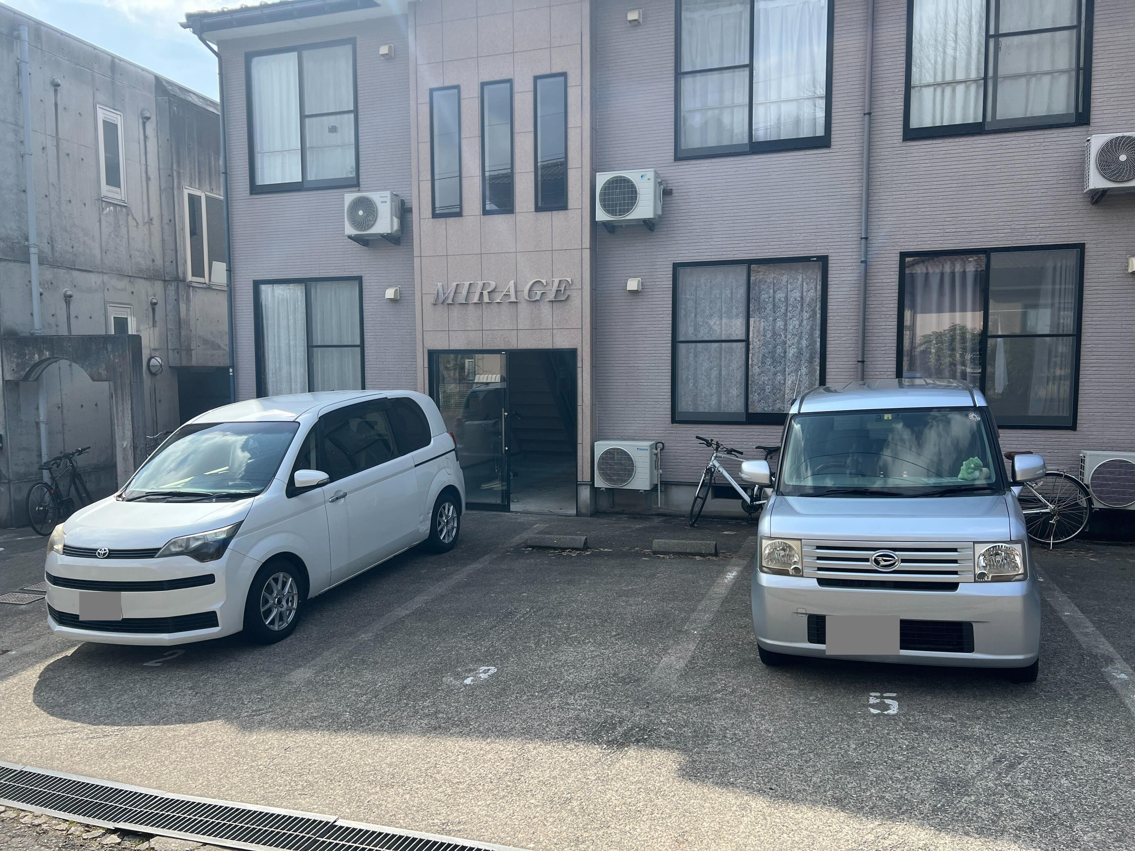 MIRAGEの外観・駐車場イメージ2枚目