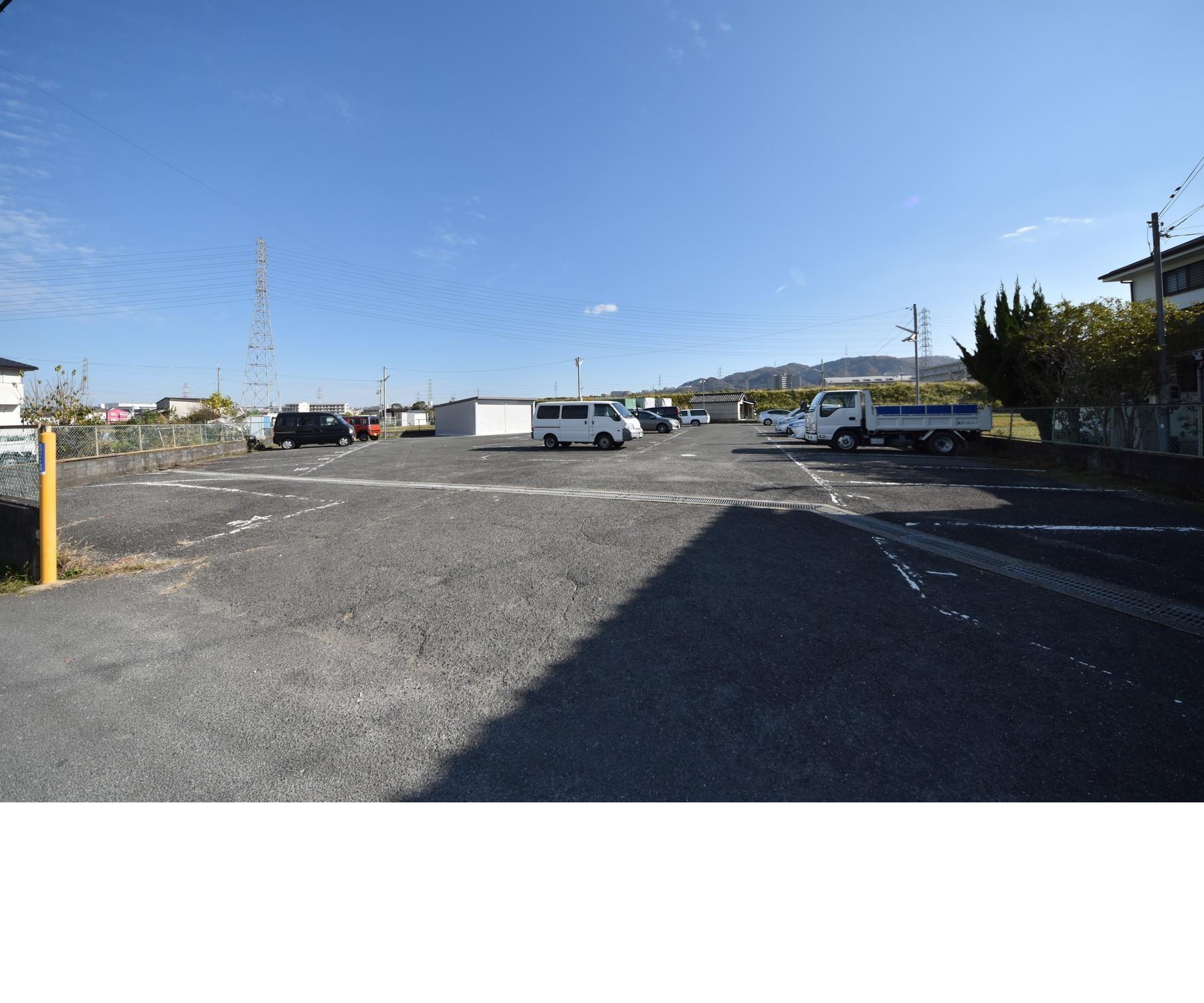 春日東駐車場の外観・駐車場イメージ1枚目