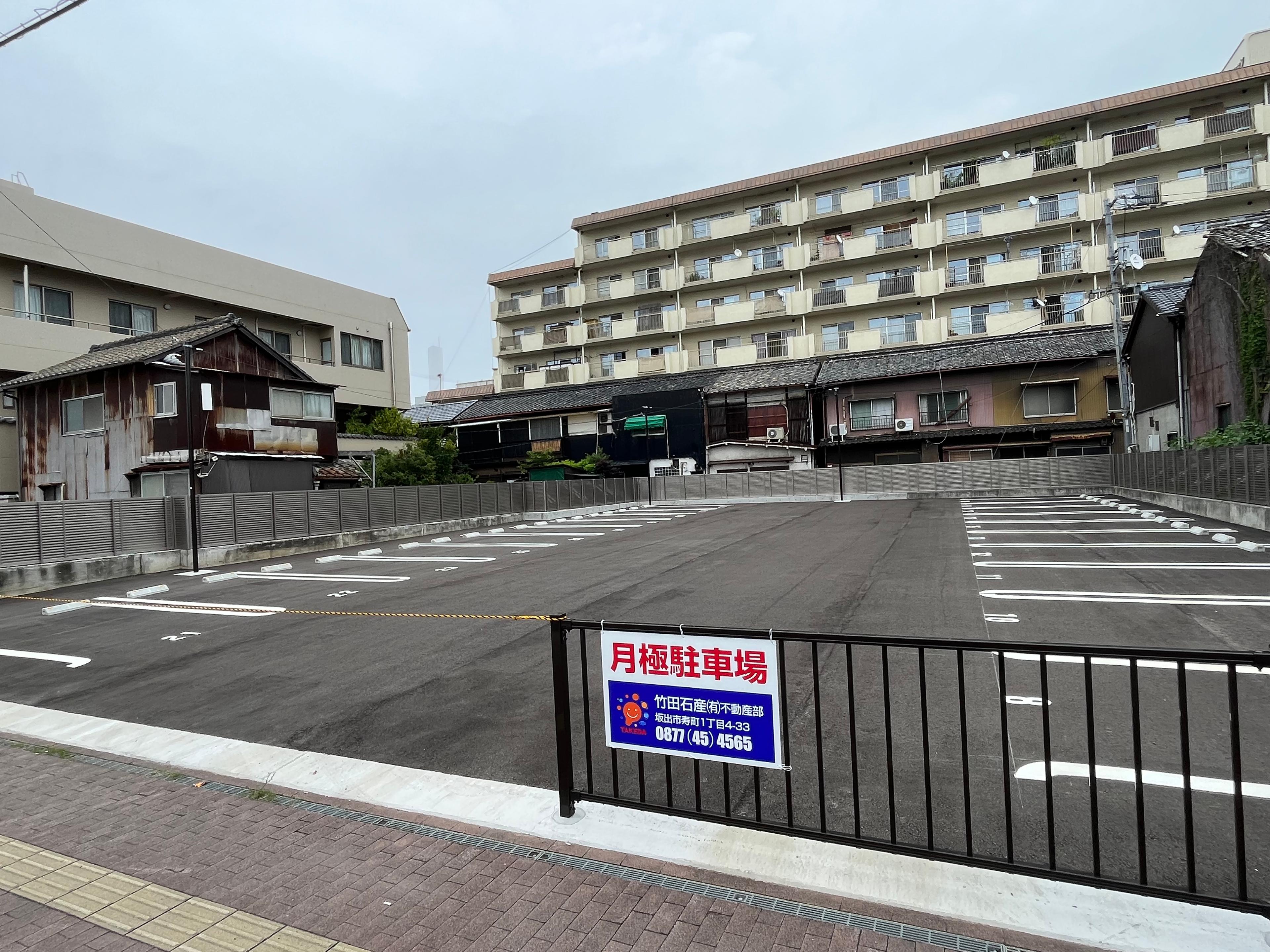 本町三丁目駐車場の外観・駐車場イメージ2枚目