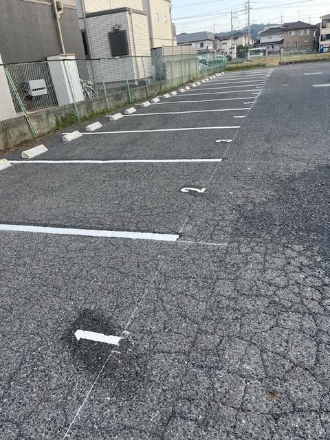 引野240駐車場の外観・駐車場イメージ2枚目