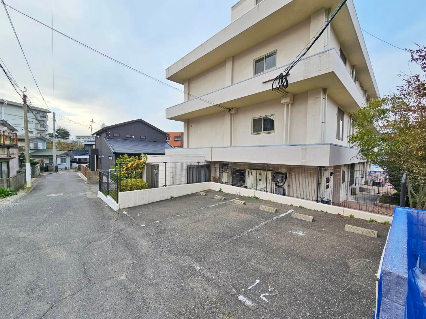 赤坂八景園ビル駐車場の外観・駐車場イメージ1枚目