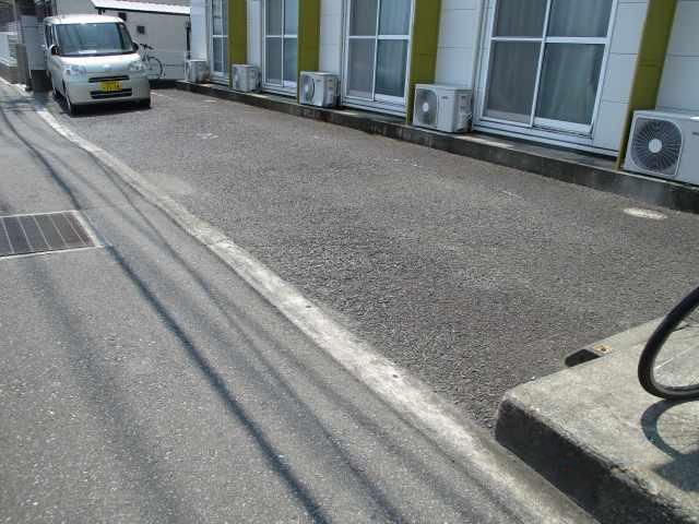 ヴィラージュ社家(16262)の外観・駐車場イメージ1枚目