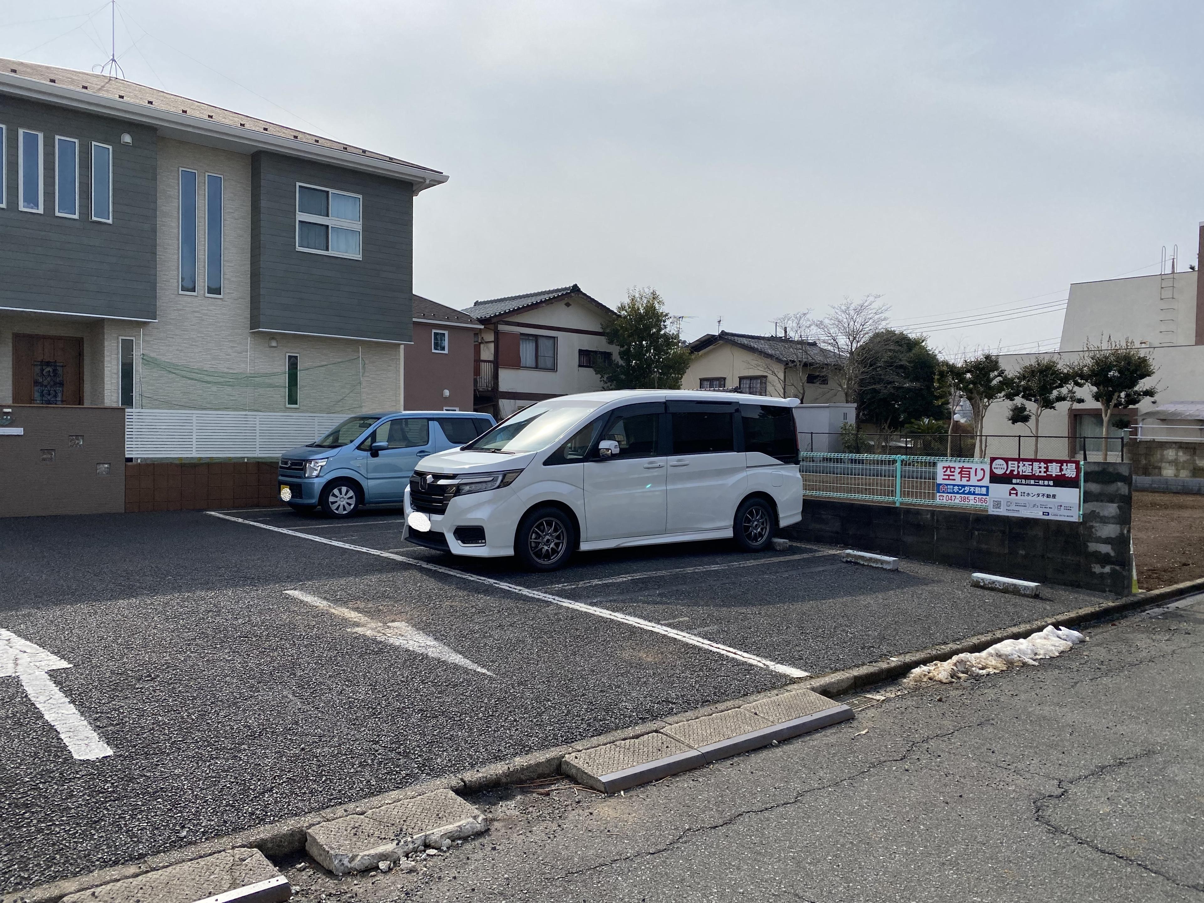 柳町及川第二駐車場の外観・駐車場イメージ3枚目
