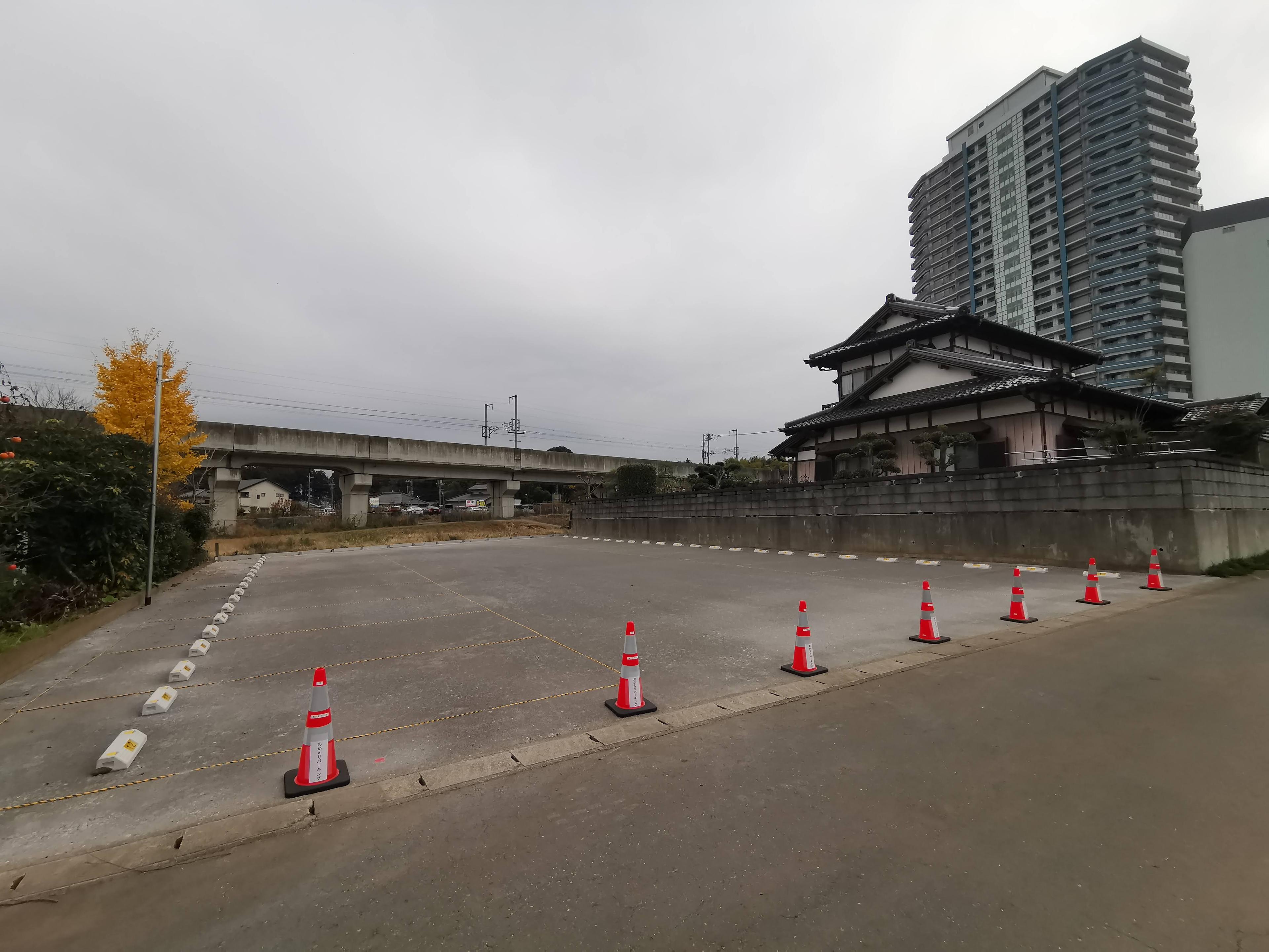おかえりパーキングの外観・駐車場イメージ1枚目