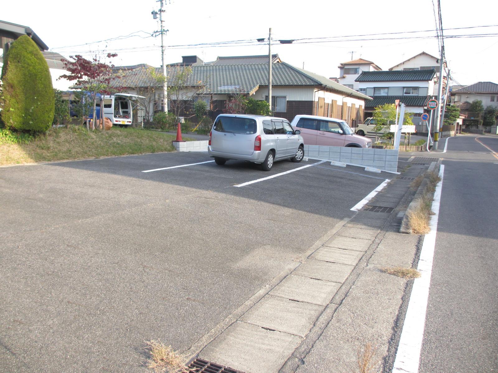 城山町三ツ池駐車場の外観・駐車場イメージ2枚目