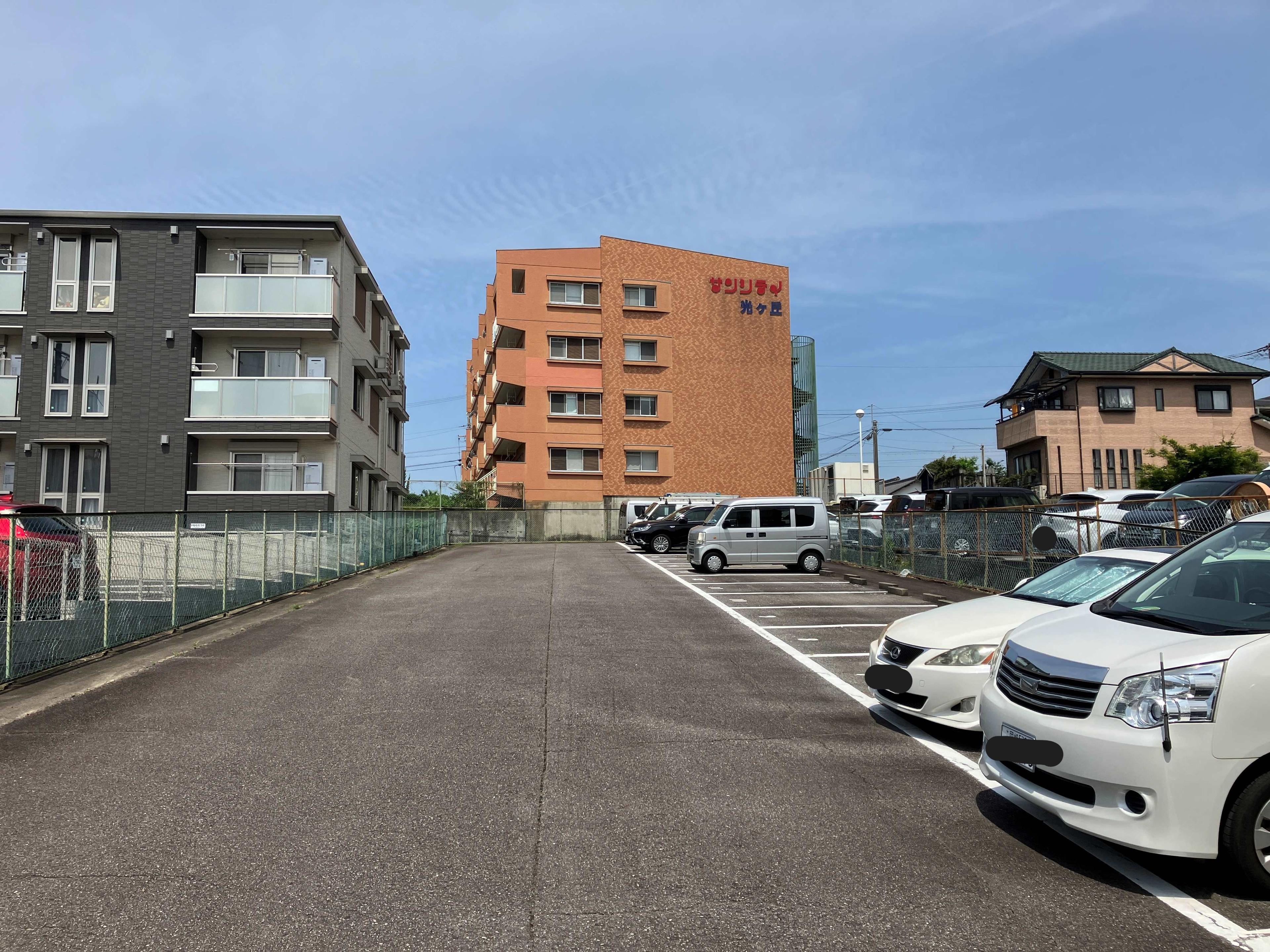 大西駐車場の外観・駐車場イメージ2枚目