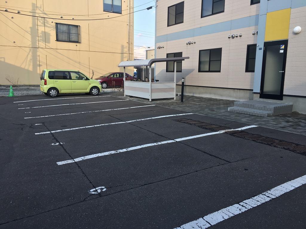 エスポワール(19661)の外観・駐車場イメージ1枚目