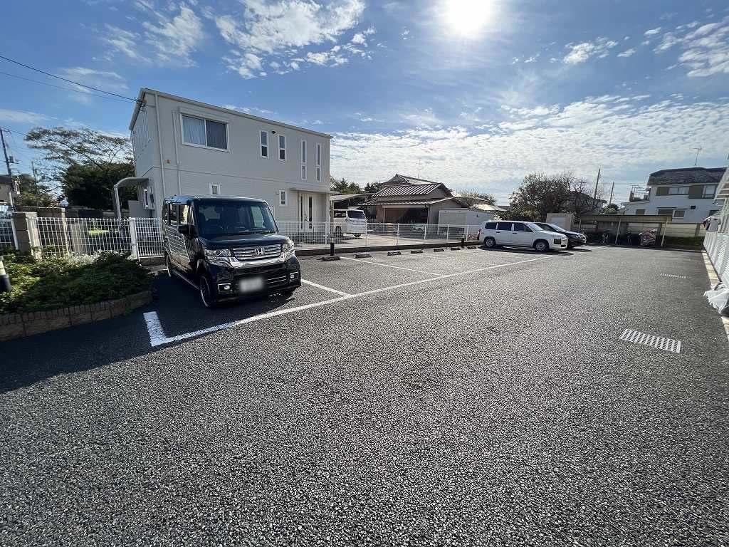 RⅠTA(40985)の外観・駐車場イメージ1枚目