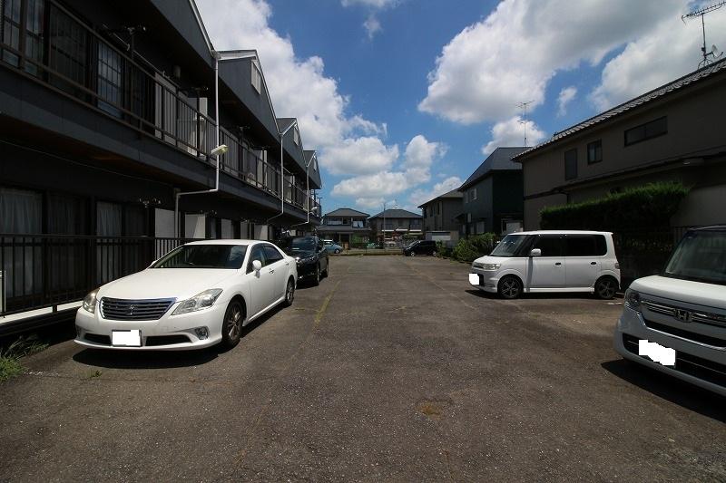 ヴェイル高見原A月極駐車場の外観・駐車場イメージ2枚目