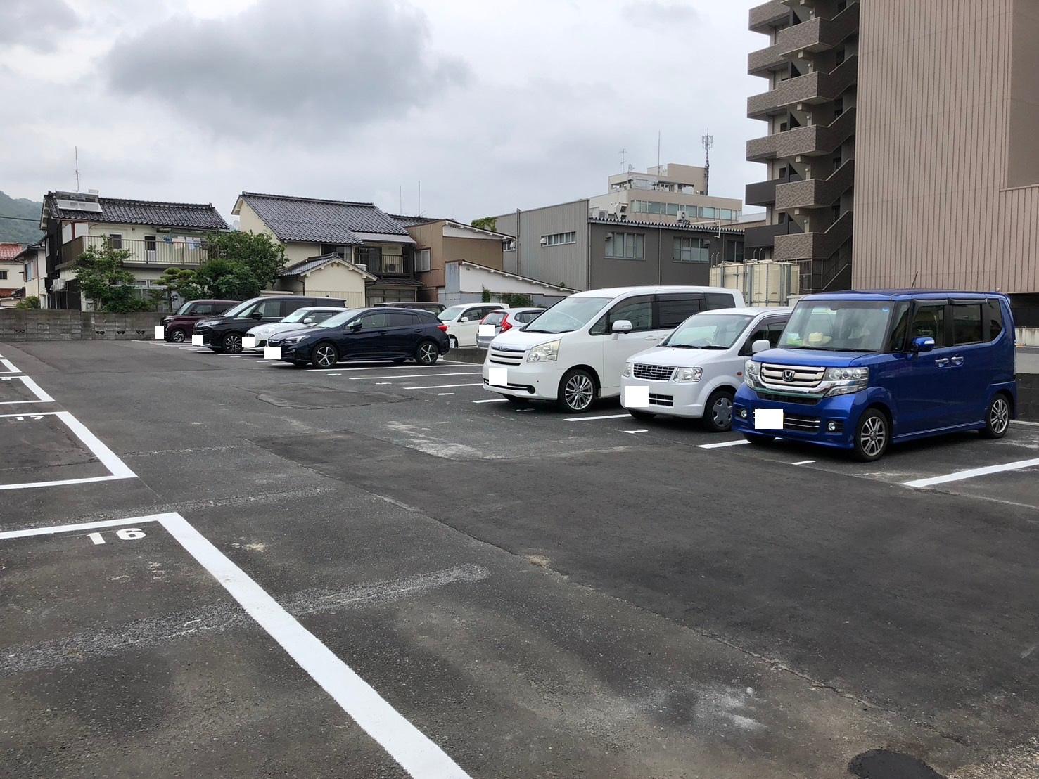 西町2丁目113駐車場の外観・駐車場イメージ2枚目