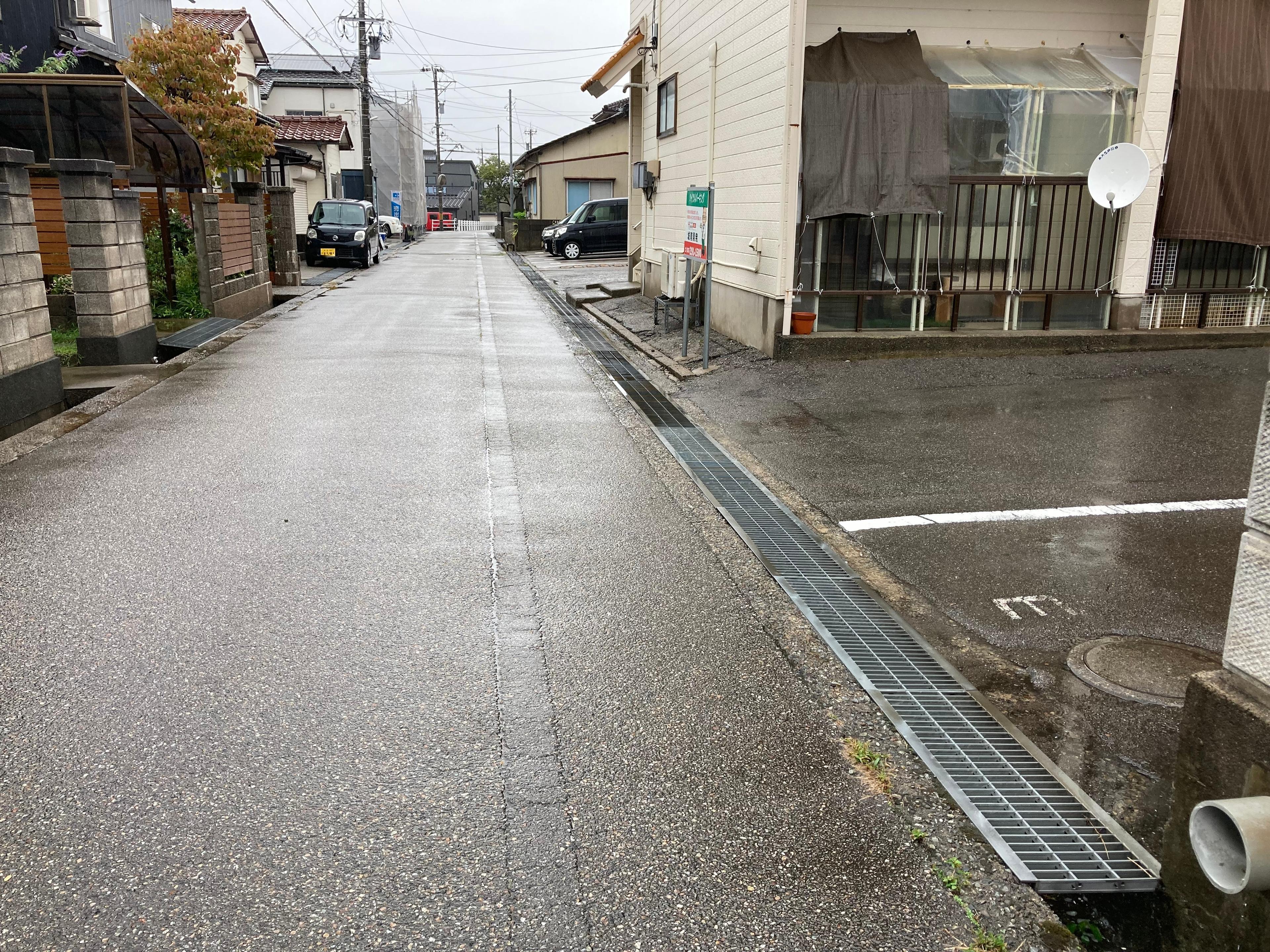 ハイツAパーキングの外観・駐車場イメージ2枚目