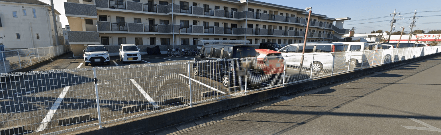 パティオス若葉の外観・駐車場イメージ3枚目