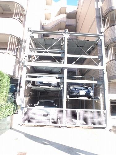 グリフォーネ横浜・西口駐車場の外観・駐車場イメージ2枚目