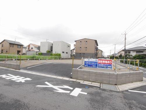 横山駐車場の外観・駐車場イメージ1枚目