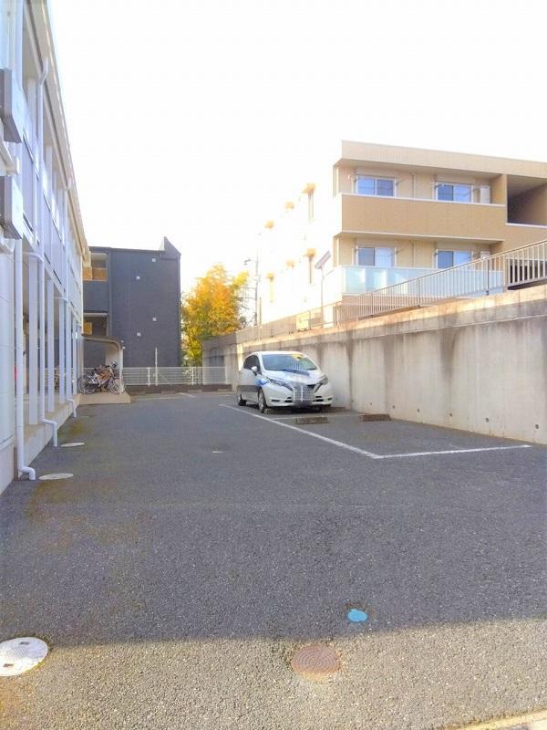 100(23336)の外観・駐車場イメージ1枚目