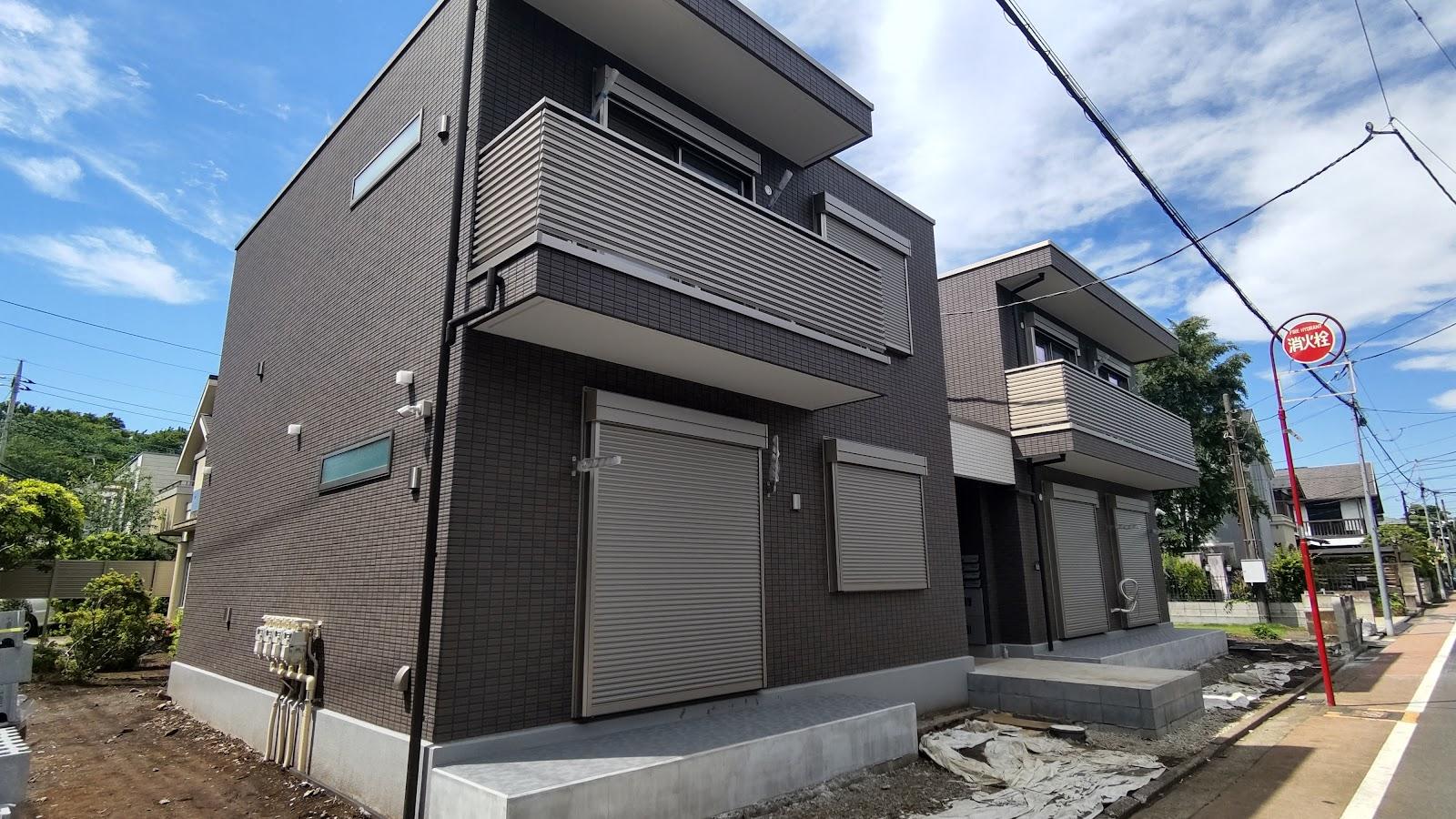 ROSEWOOD KKの外観・駐車場イメージ1枚目