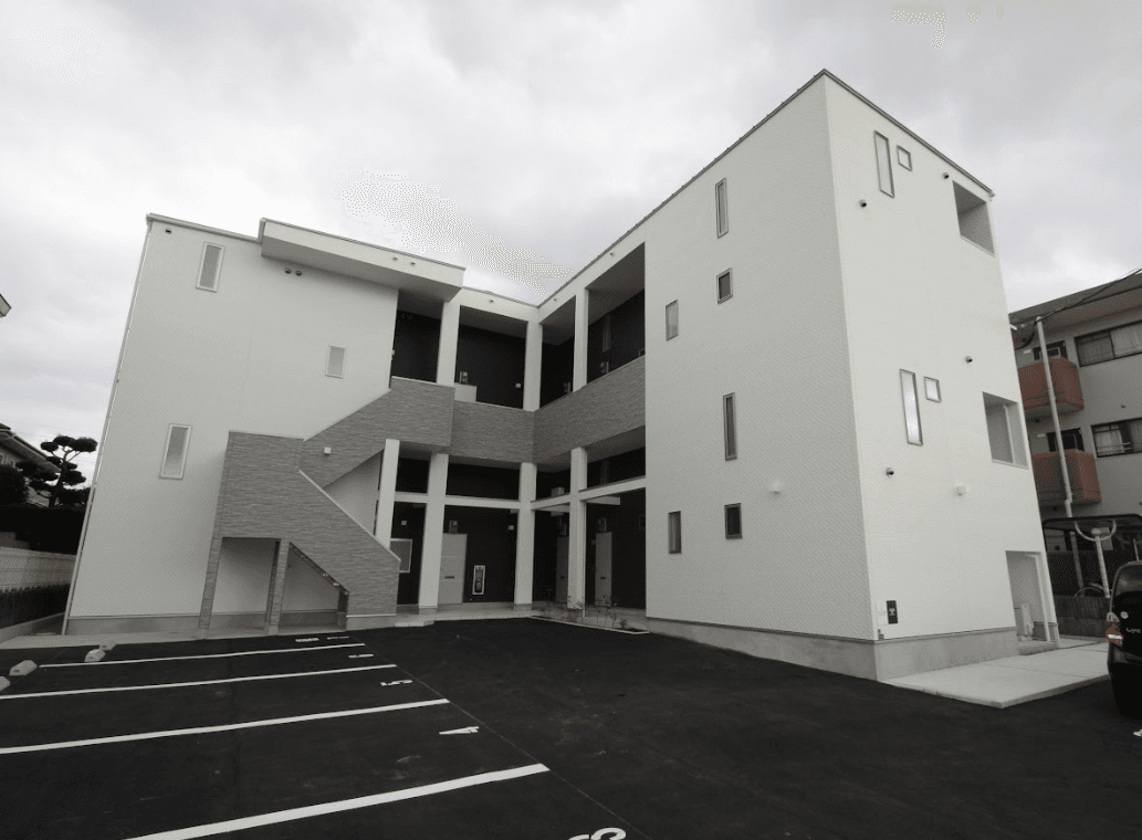 CB新宮ラディアーレの外観・駐車場イメージ1枚目