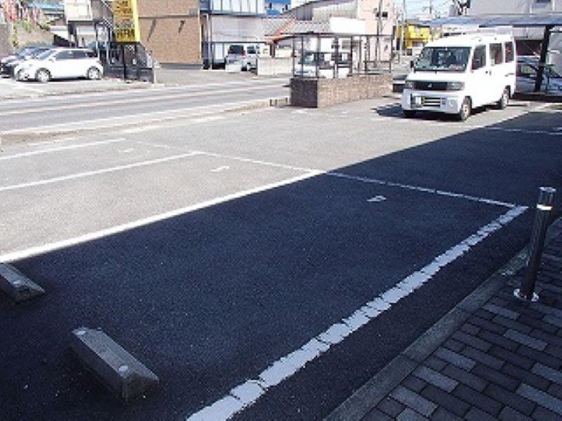 大石(28433)の外観・駐車場イメージ2枚目