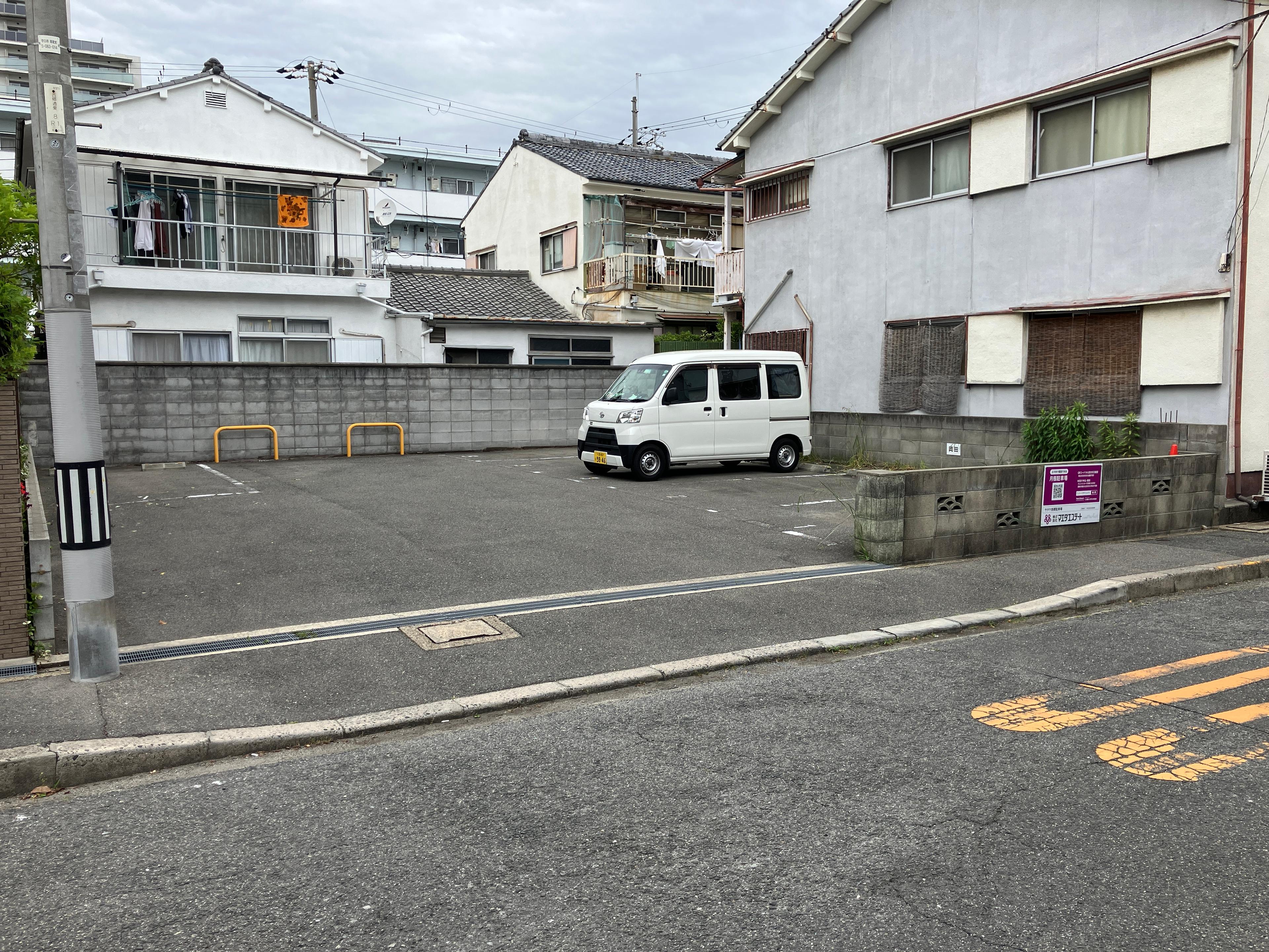 サタケ西郷駐車場の外観・駐車場イメージ1枚目