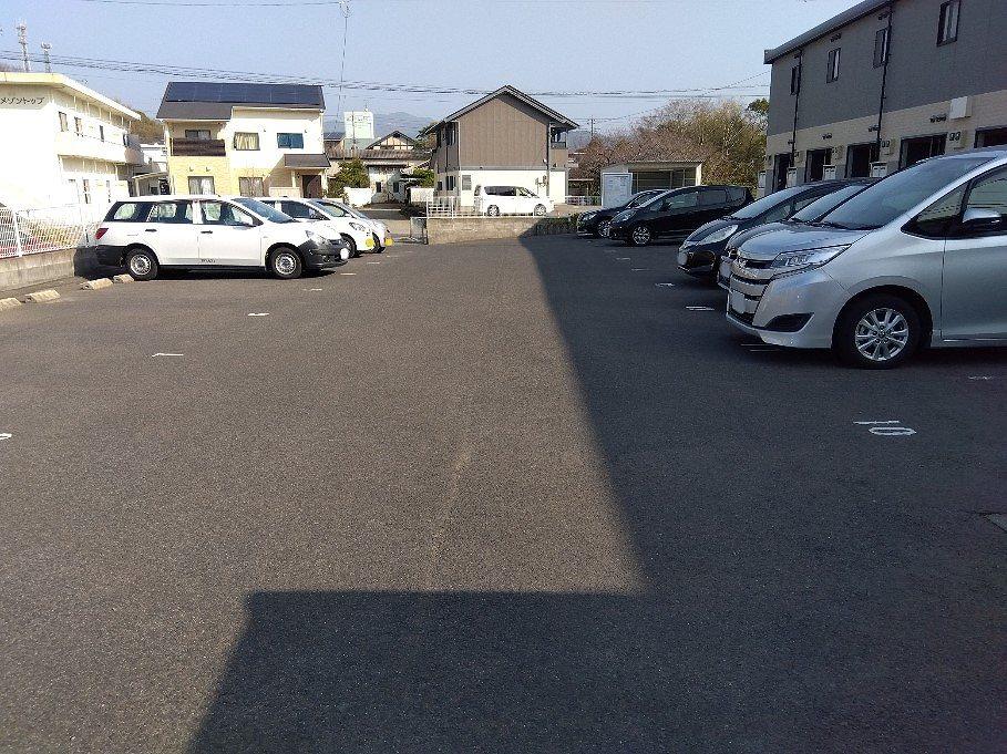 アンクル サム(32343)の外観・駐車場イメージ2枚目