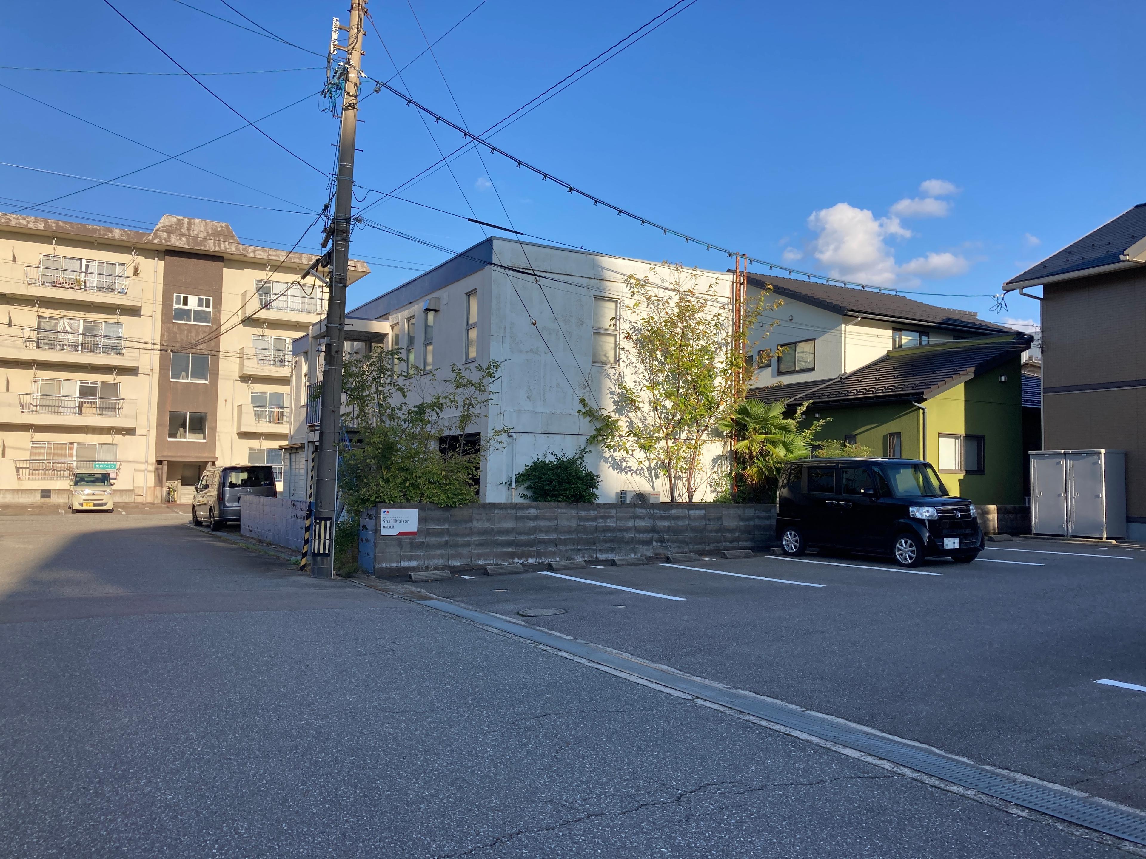 杉本パーキングの外観・駐車場イメージ2枚目