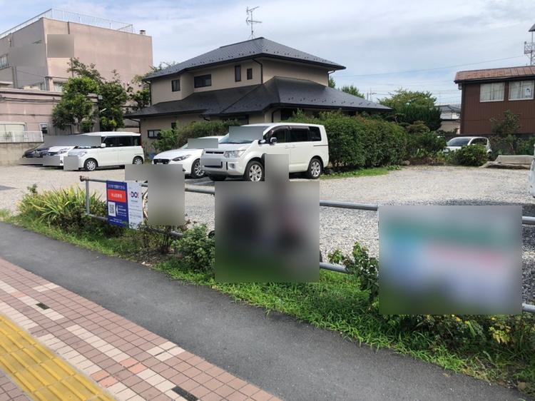 秋山駐車場の外観・駐車場イメージ3枚目