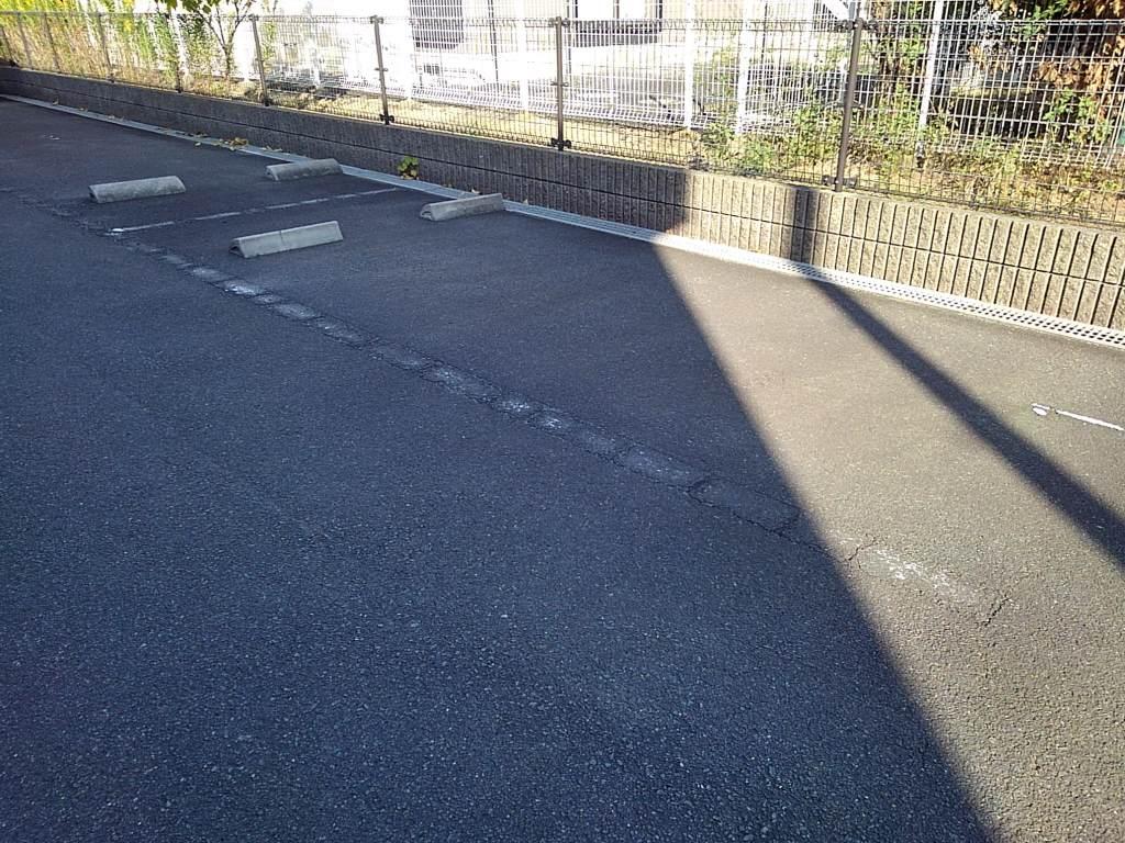 ルーチェ勝賀(20968)の外観・駐車場イメージ1枚目