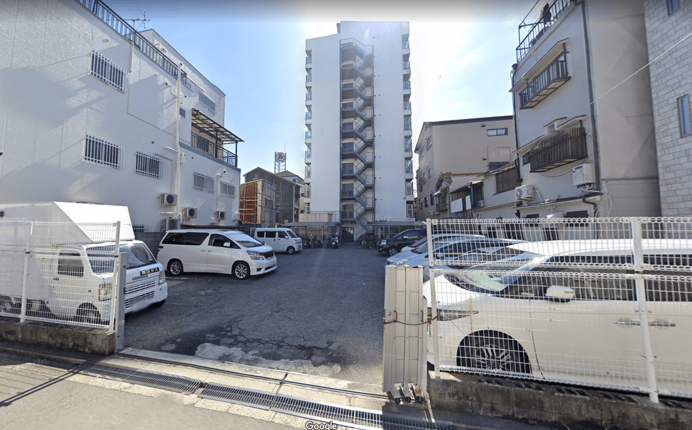 アベニューフロベールの外観・駐車場イメージ1枚目