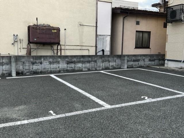 城北(39473)の外観・駐車場イメージ1枚目