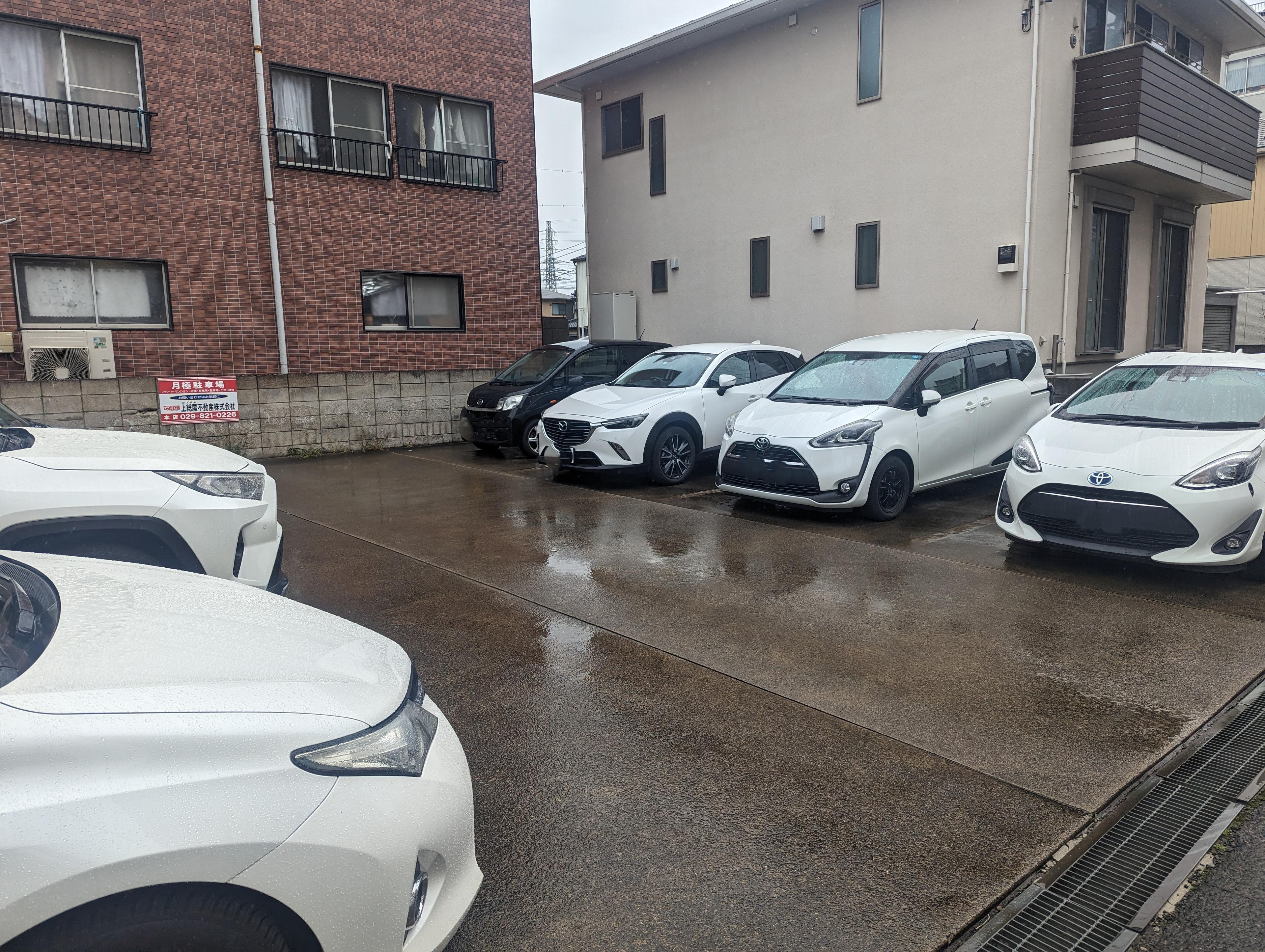 東崎駐車場の外観・駐車場イメージ2枚目