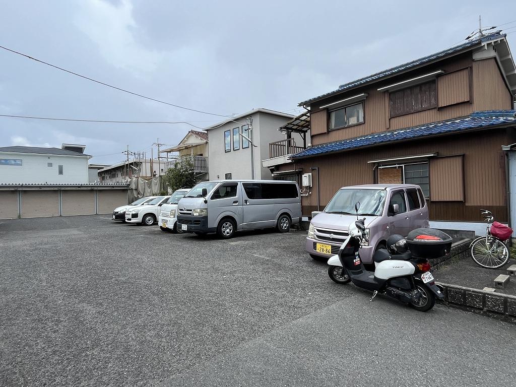 見浪ガレージ氷野1丁目 南の外観・駐車場イメージ3枚目