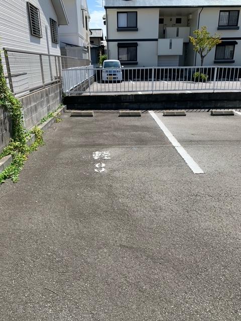 菊次園駅の前の駐車場の外観・駐車場イメージ1枚目