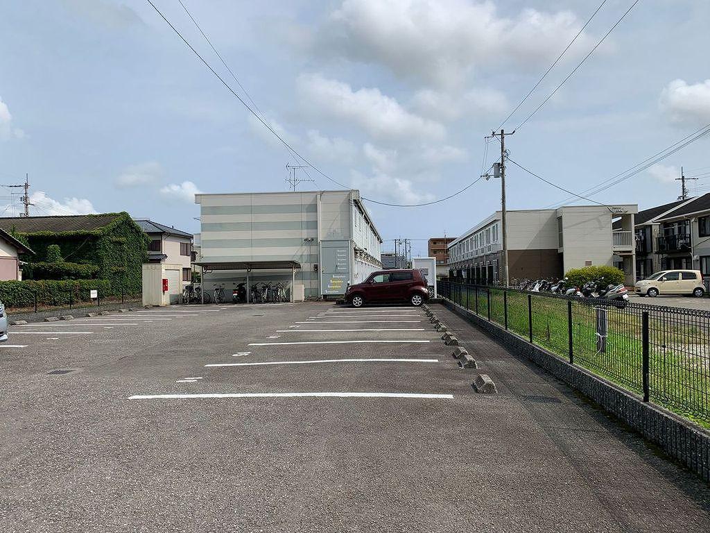 ブールバール Ⅱ(22912)の外観・駐車場イメージ1枚目