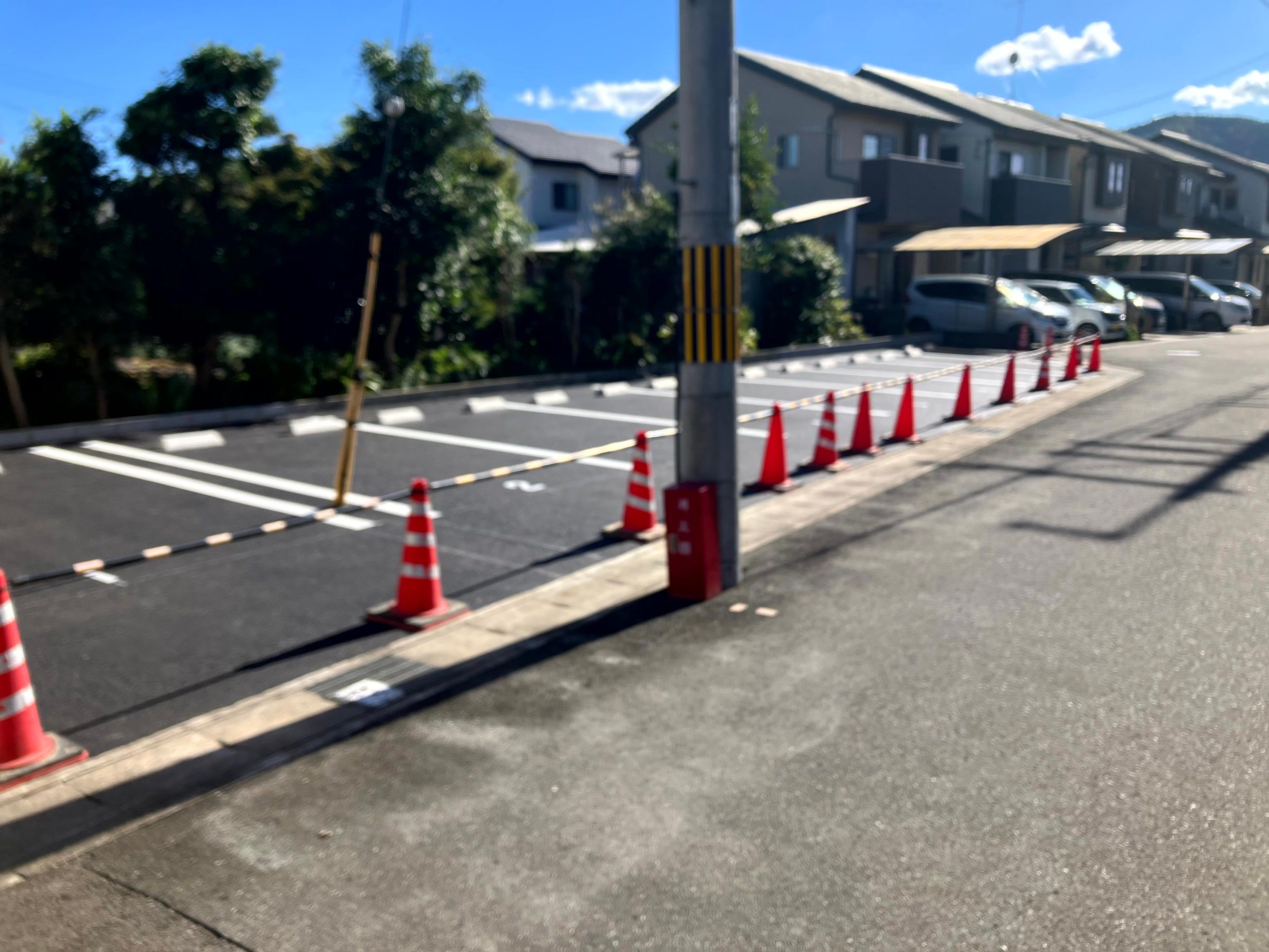 嵯峨広沢西裏町ガレージの外観・駐車場イメージ2枚目