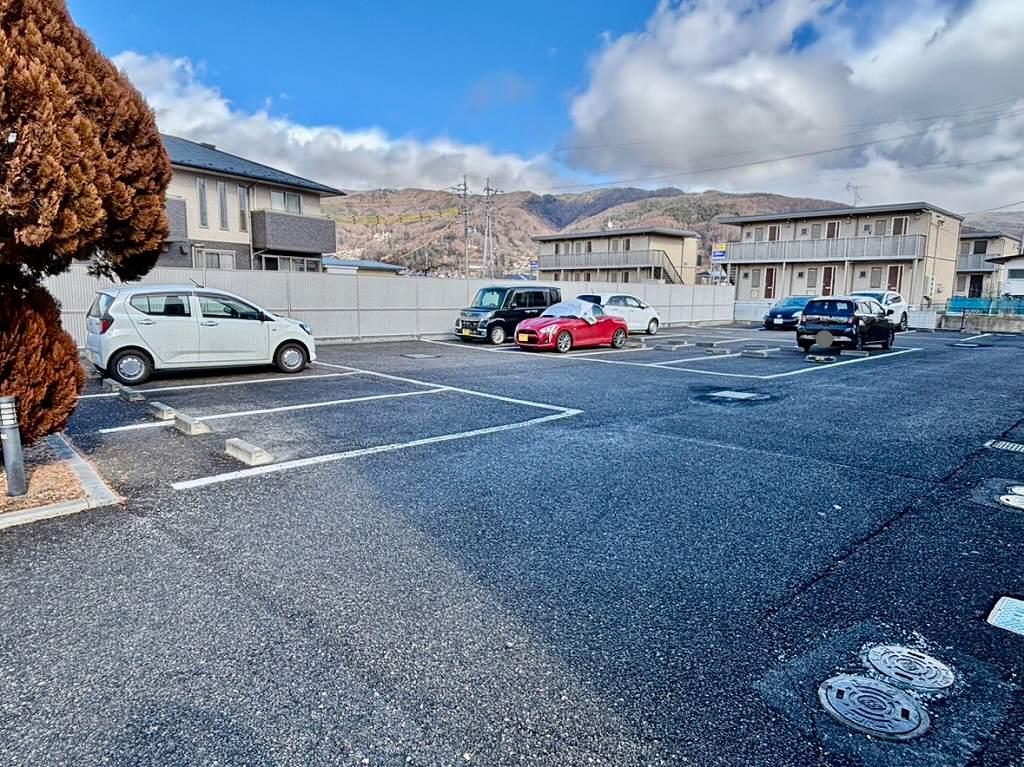 WiLL(40939)の外観・駐車場イメージ1枚目