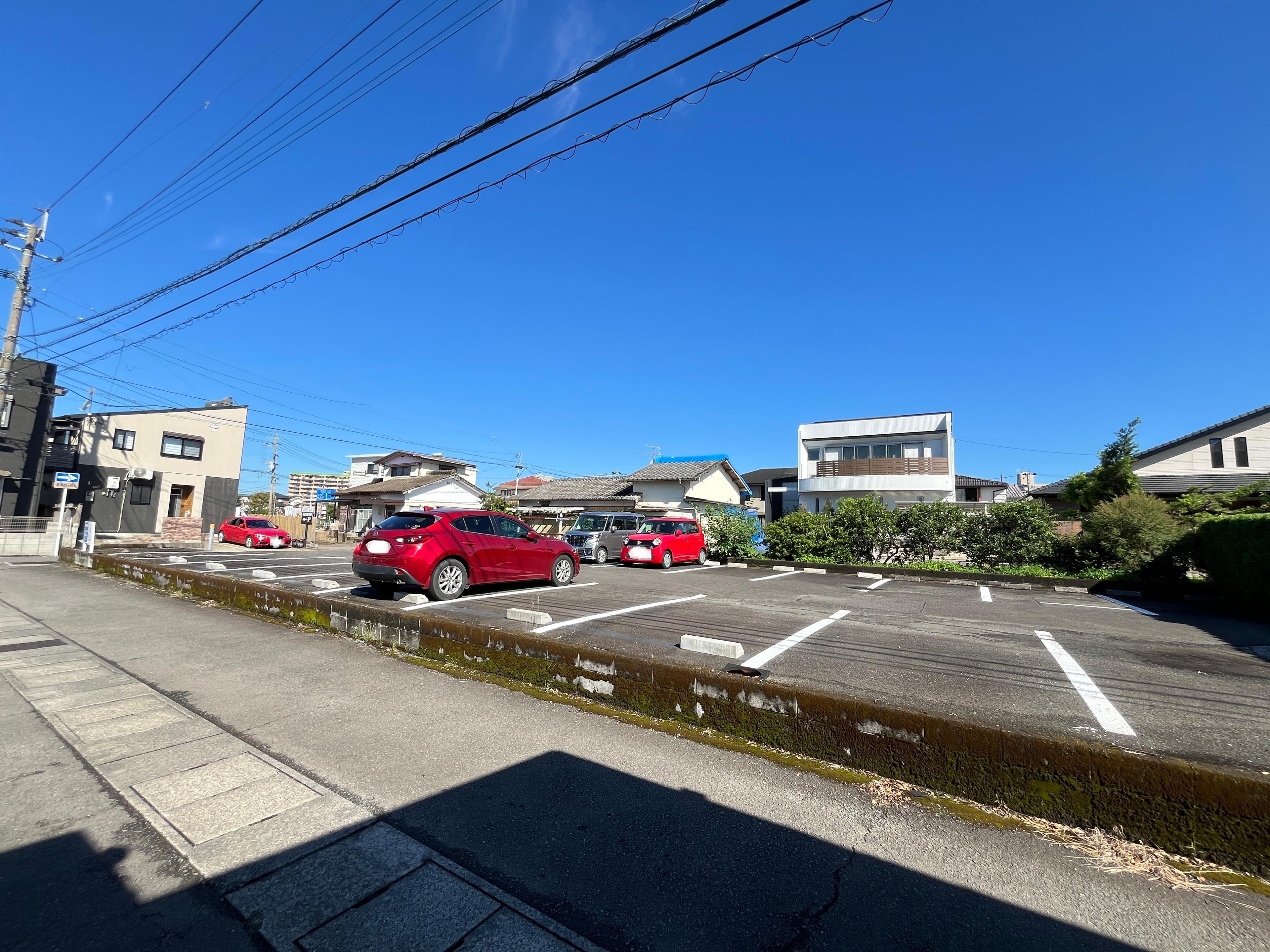 パーキング195の外観・駐車場イメージ1枚目