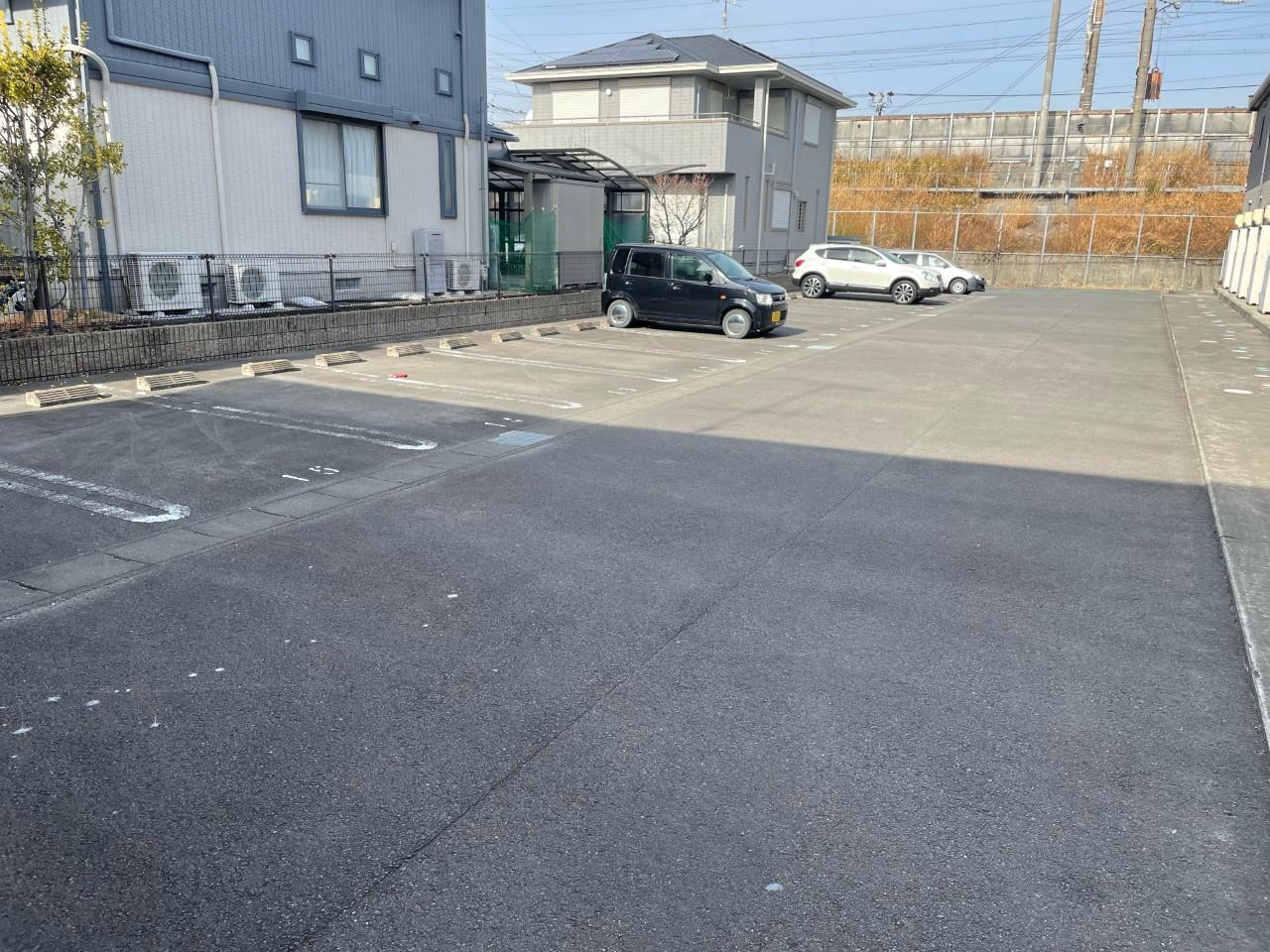 サンハート(33737)の外観・駐車場イメージ1枚目