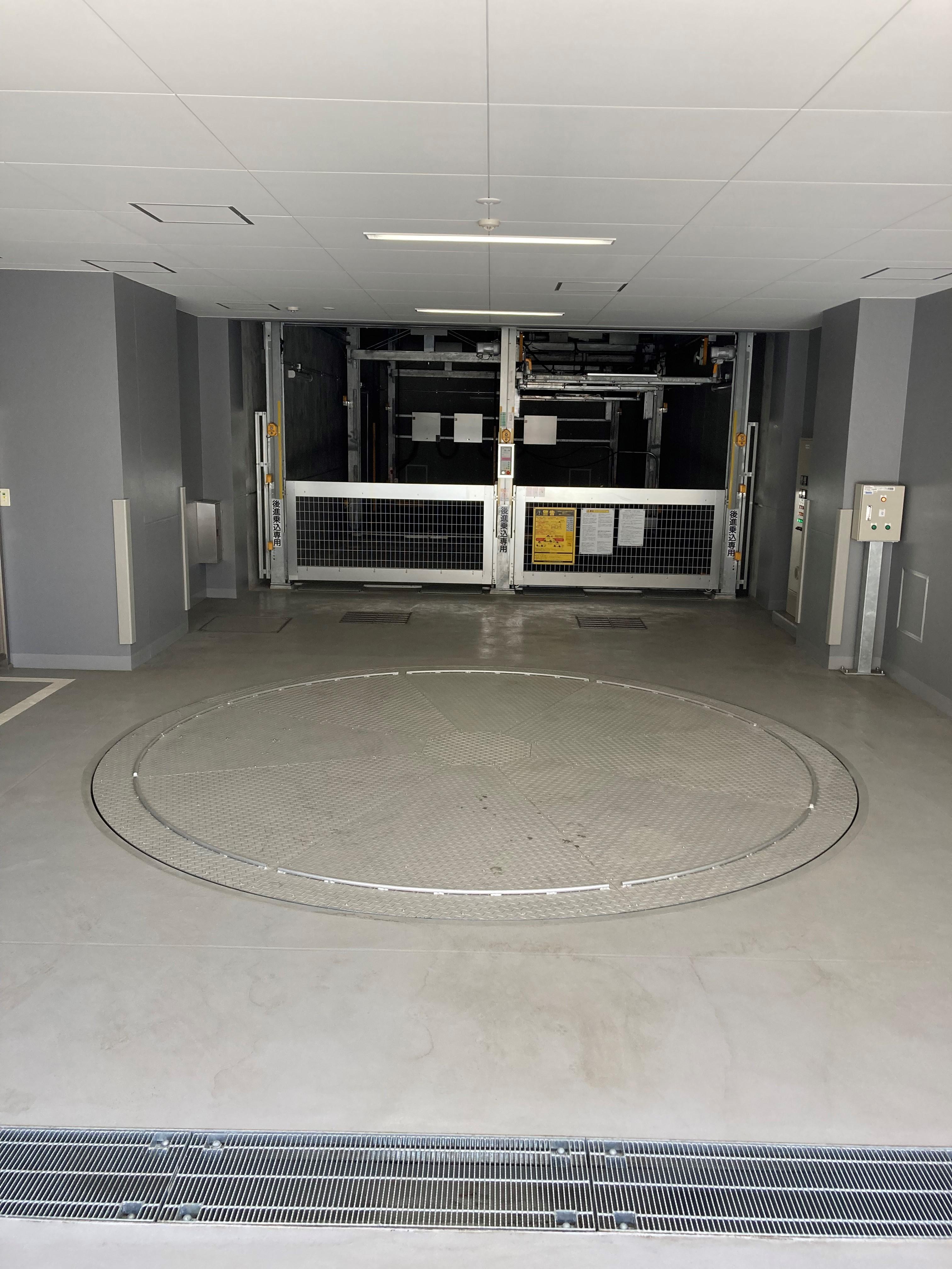 宮前平2丁目駐車場の外観・駐車場イメージ2枚目