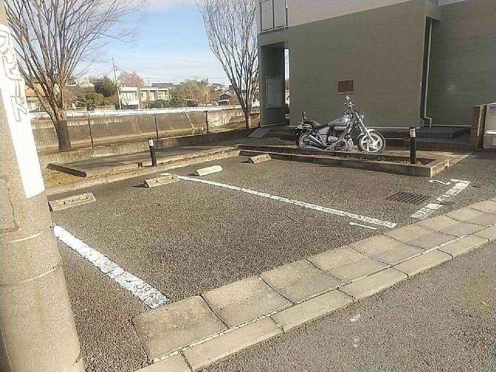 インフィールズ(34014)の外観・駐車場イメージ1枚目