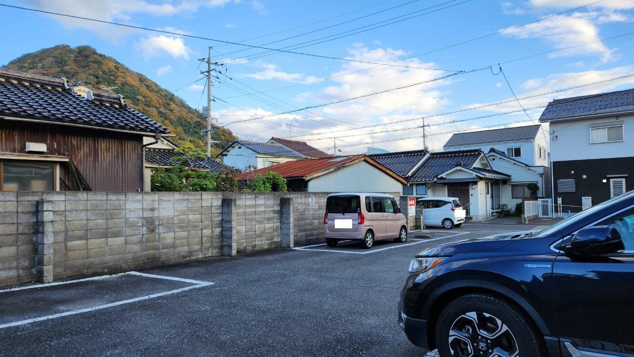 湯所町2丁目225駐車場の外観・駐車場イメージ3枚目