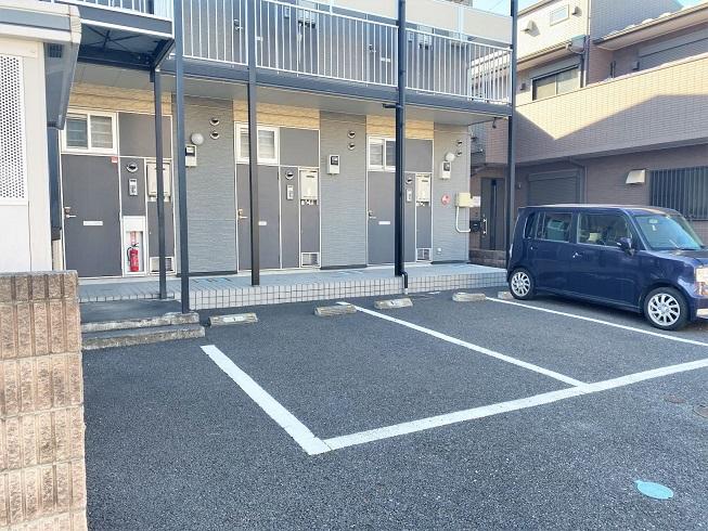 AKAYAMA(42009)の外観・駐車場イメージ1枚目