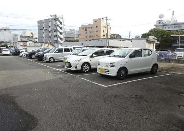 けやき通り(21170)の外観・駐車場イメージ1枚目