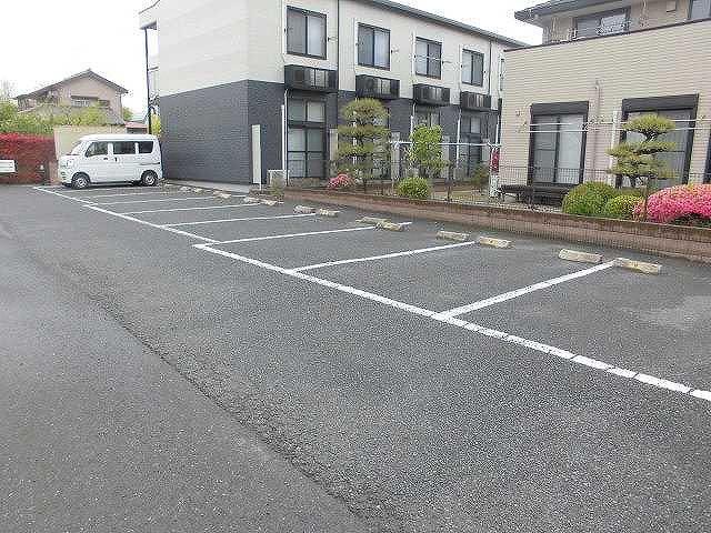 ハート(30406)の外観・駐車場イメージ1枚目