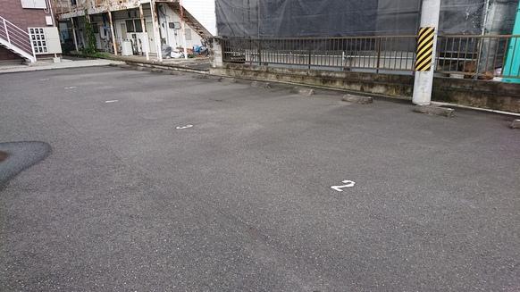 ドミール(22880)の外観・駐車場イメージ1枚目