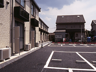 ラ プリマヴェーラ(26219)の外観・駐車場イメージ1枚目