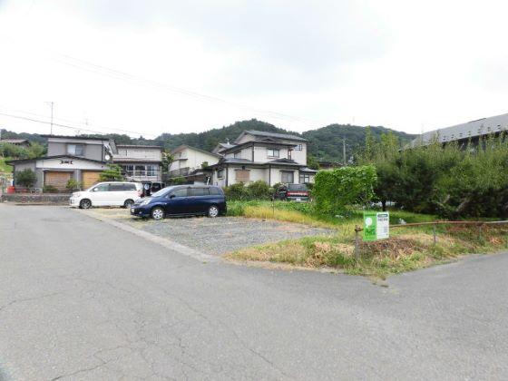 東安庭吉田月極駐車場の外観・駐車場イメージ2枚目